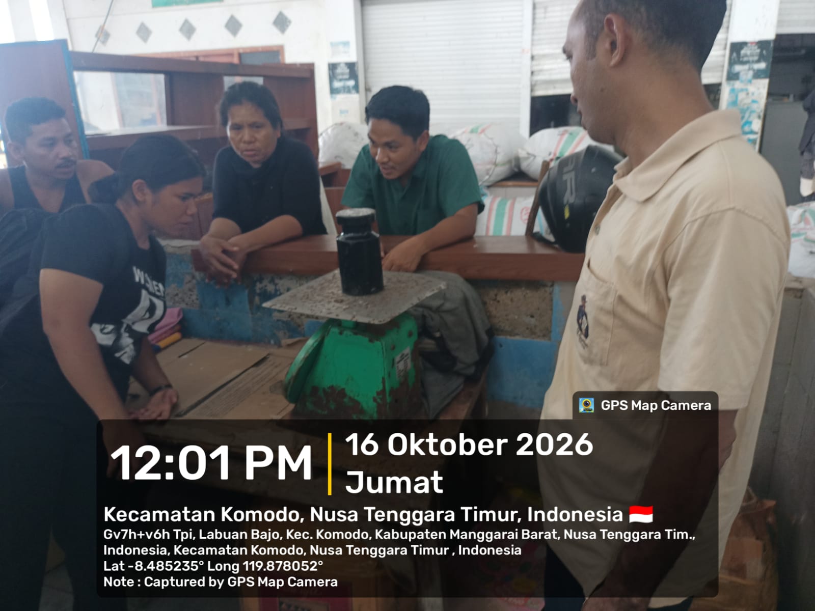 Disdagrin Manggarai Barat Tindak Lanjuti Pengaduan Timbangan di TPI Labuan Bajo