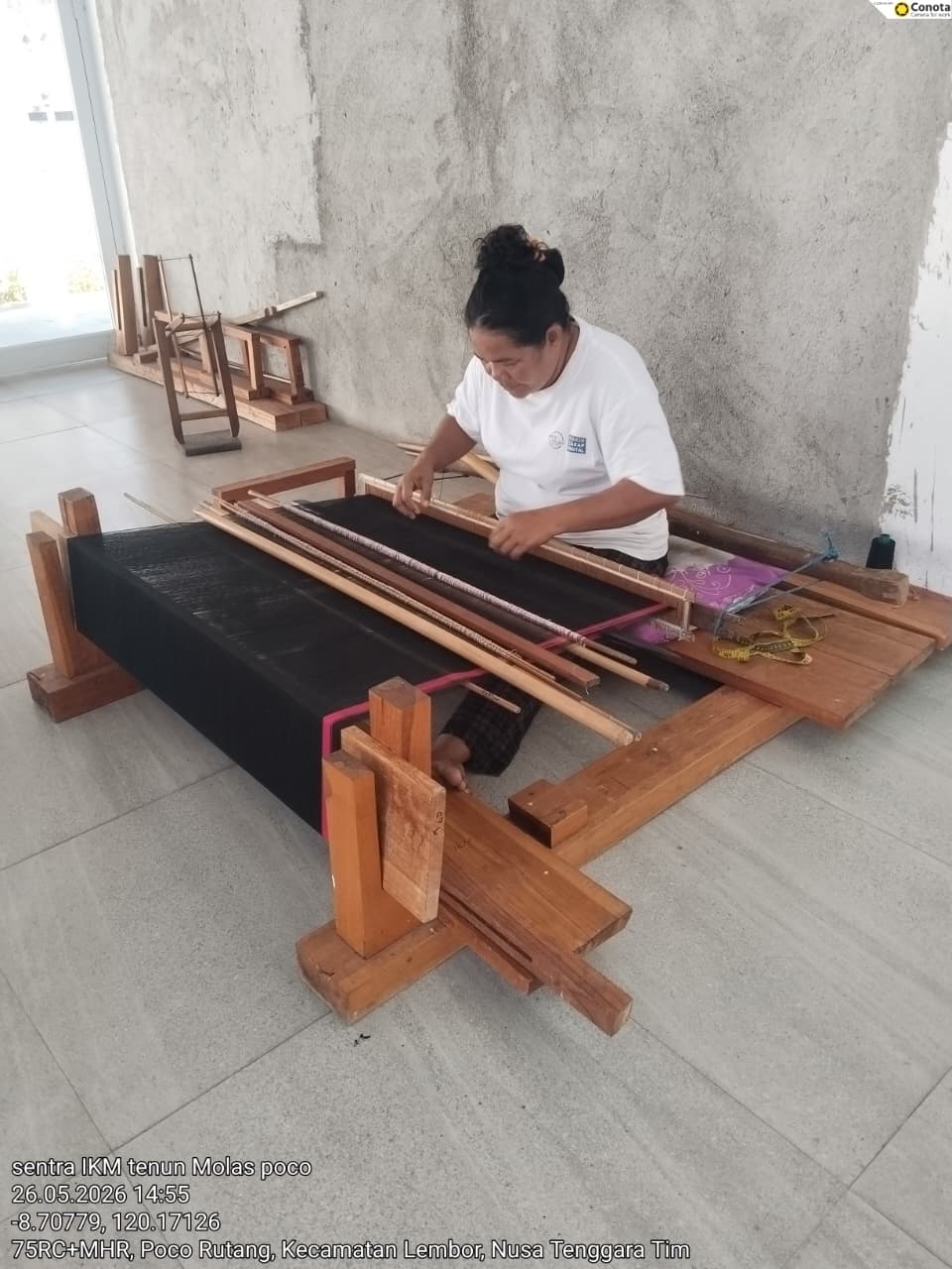 Sentra IKM Tenun Molas Poco Lembor