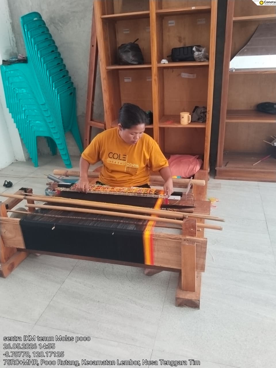 Sentra IKM Tenun Molas Poco Lembor
